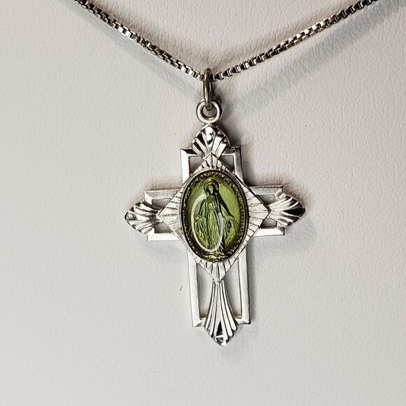 Silver Mother Mary pendant on silver chain 925 Silver - Picture 4 of 8